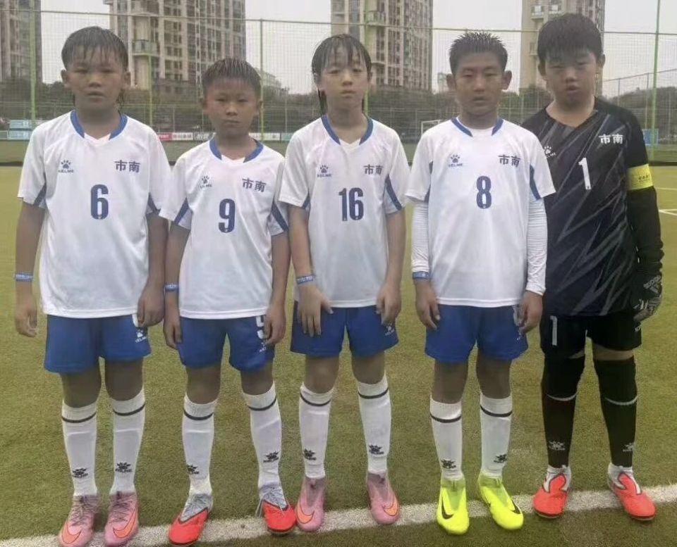 甲组, 长孙震等领